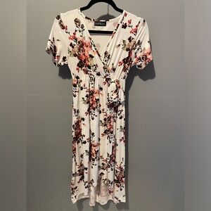 Women’s maternity dress Due Time Maternity size Small